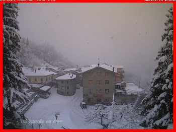 Marzo inizia con l’Inverno. Neve a bassa quota su Alpi ed Appennini.