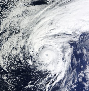 Alex diventa l’Uragano più forte mai registrato a gennaio in Atlantico