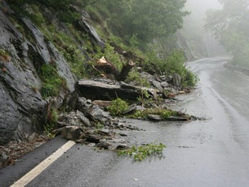 Notte tempestosa in Campania : nubifragi e raffiche di vento fino a 144 km/h in montagna!