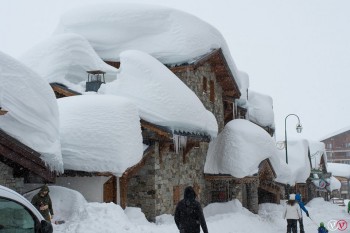 Ancora elevato rischio valanghe sulle Alpi, tanta neve sui versanti occidentali