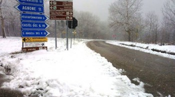 Italia in balia del Freddo e del Maltempo: Piogge, Neve e Nuvole, il Weekend sarà gelo?